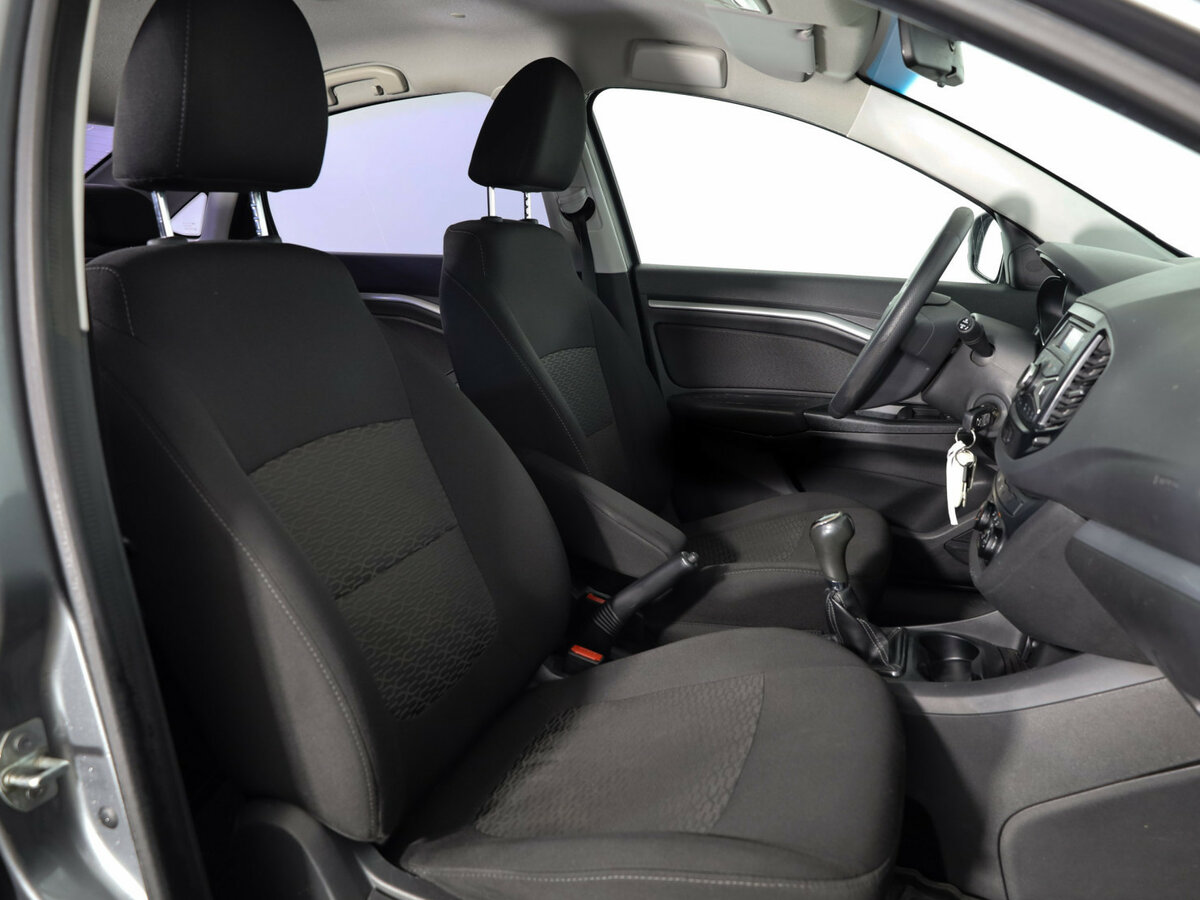 Lada (ВАЗ) Vesta 2017 года с пробегом. Фото: #8