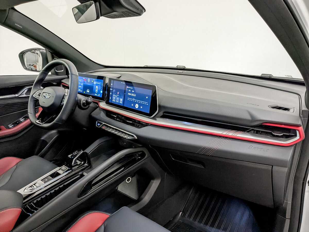 Geely Coolray 2024 года с пробегом. Фото: #10