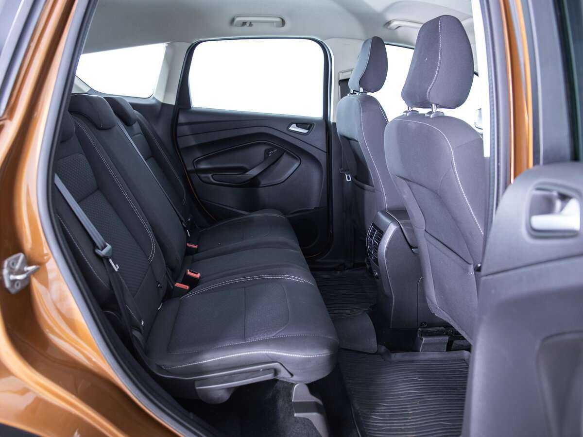 Ford Kuga 2017 года с пробегом. Фото: #15