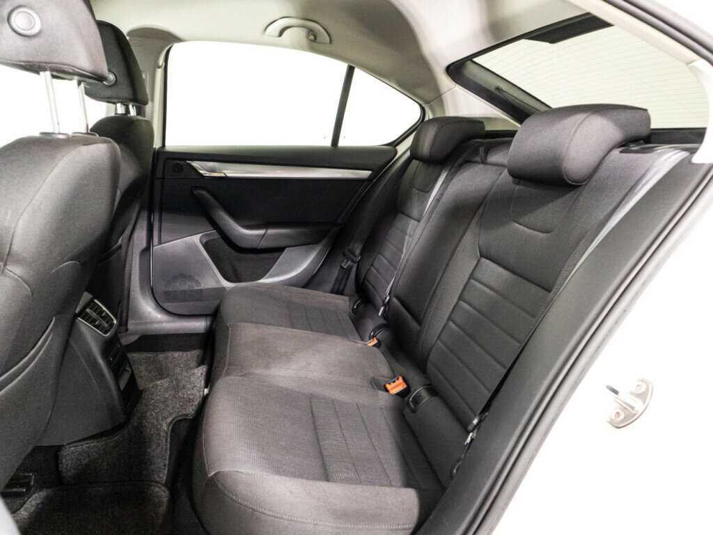 Skoda Octavia 2014 года с пробегом. Фото: #9