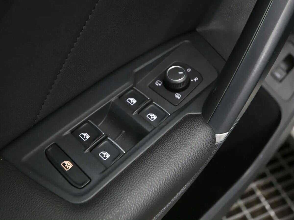 Volkswagen Tiguan 2018 года с пробегом. Фото: #7