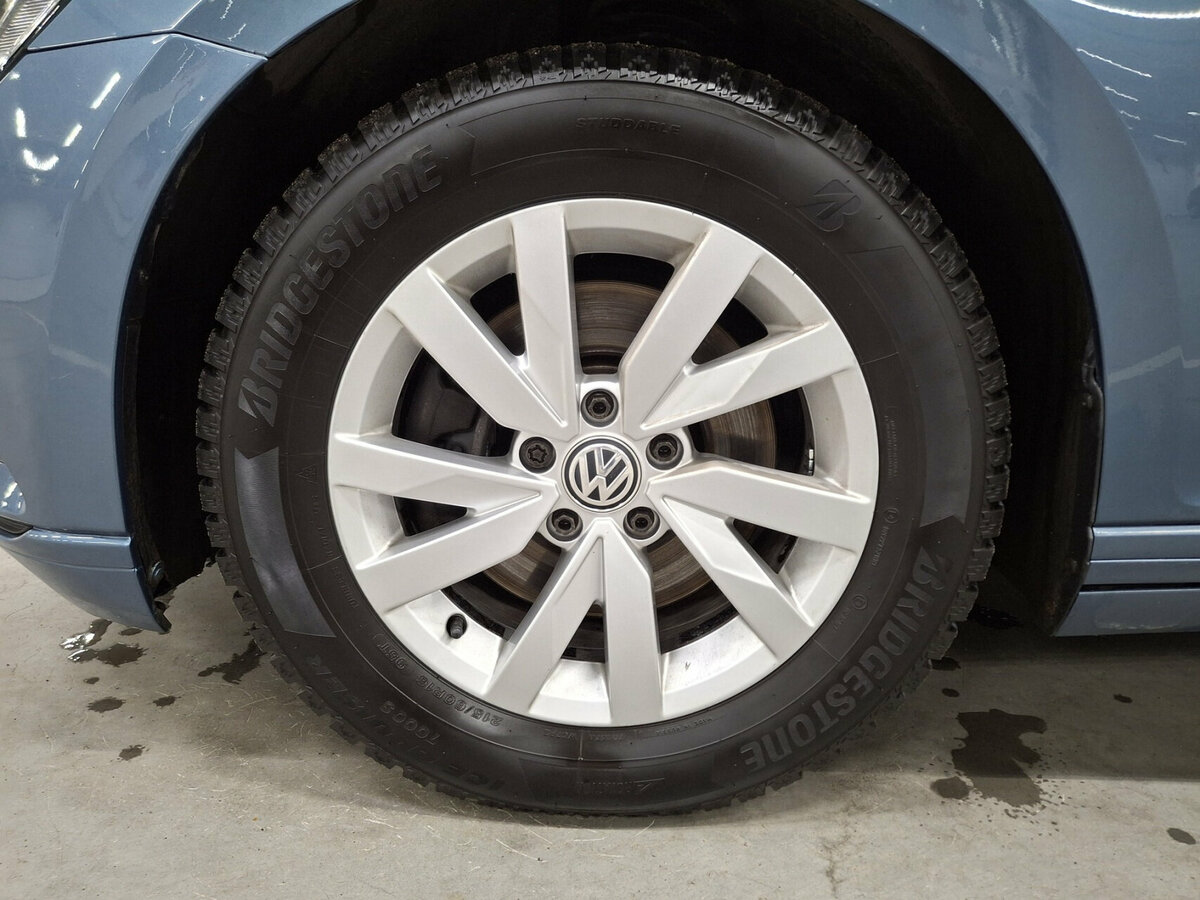 Volkswagen Passat 2018 года с пробегом. Фото: #17