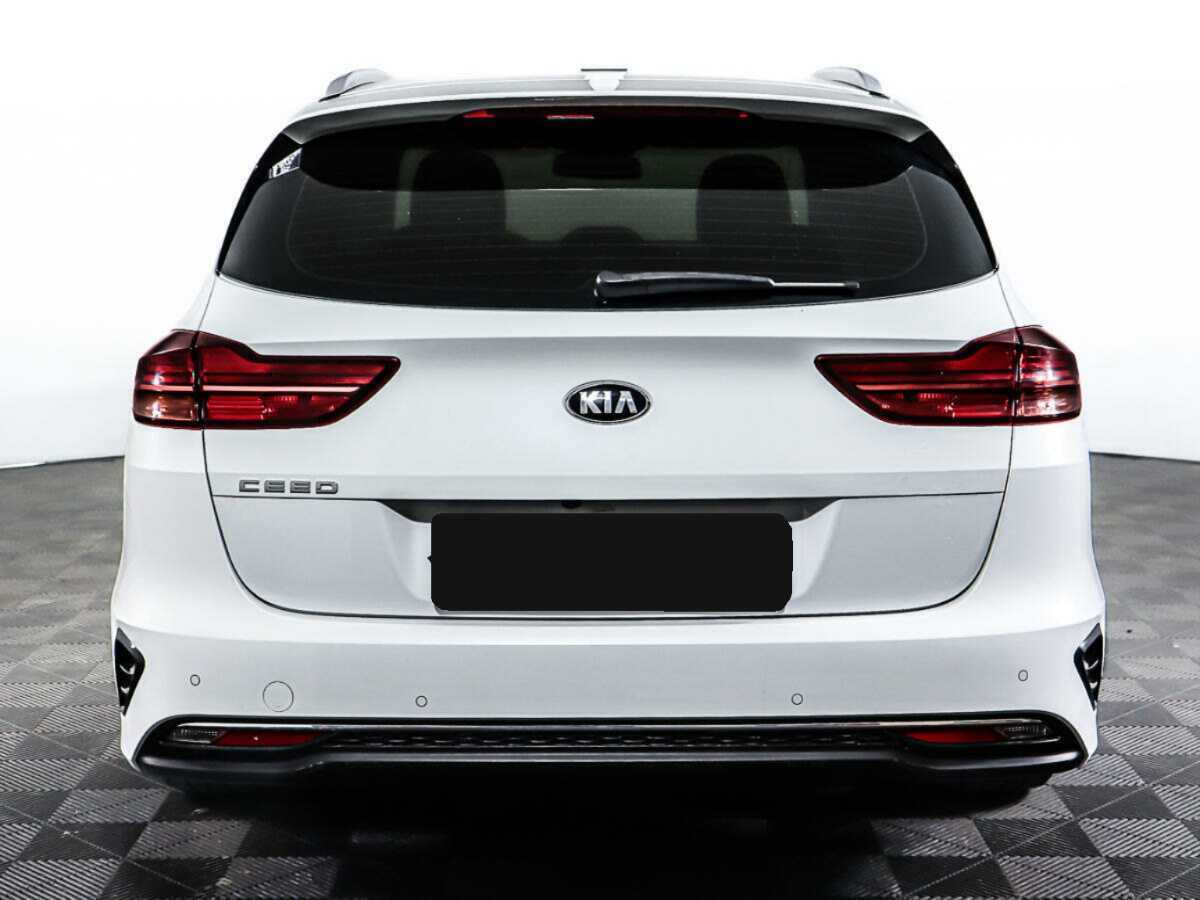 Kia Ceed 2021 года с пробегом. Фото: #5