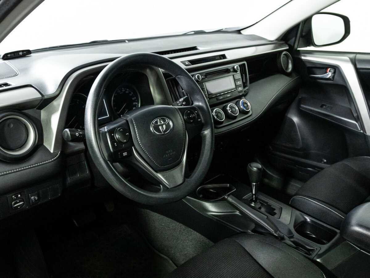 Toyota RAV4 2016 года с пробегом. Фото: #10