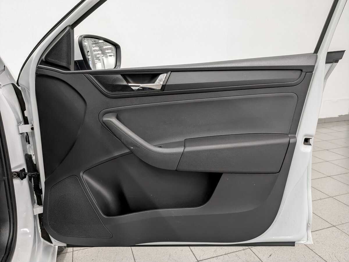 Skoda Rapid 2017 года с пробегом. Фото: #23