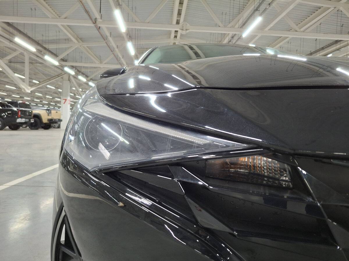 Hyundai Elantra 2020 года с пробегом. Фото: #15