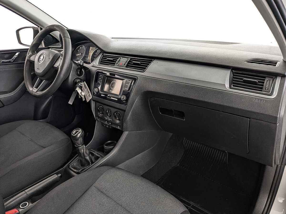 Skoda Rapid 2017 года с пробегом. Фото: #12