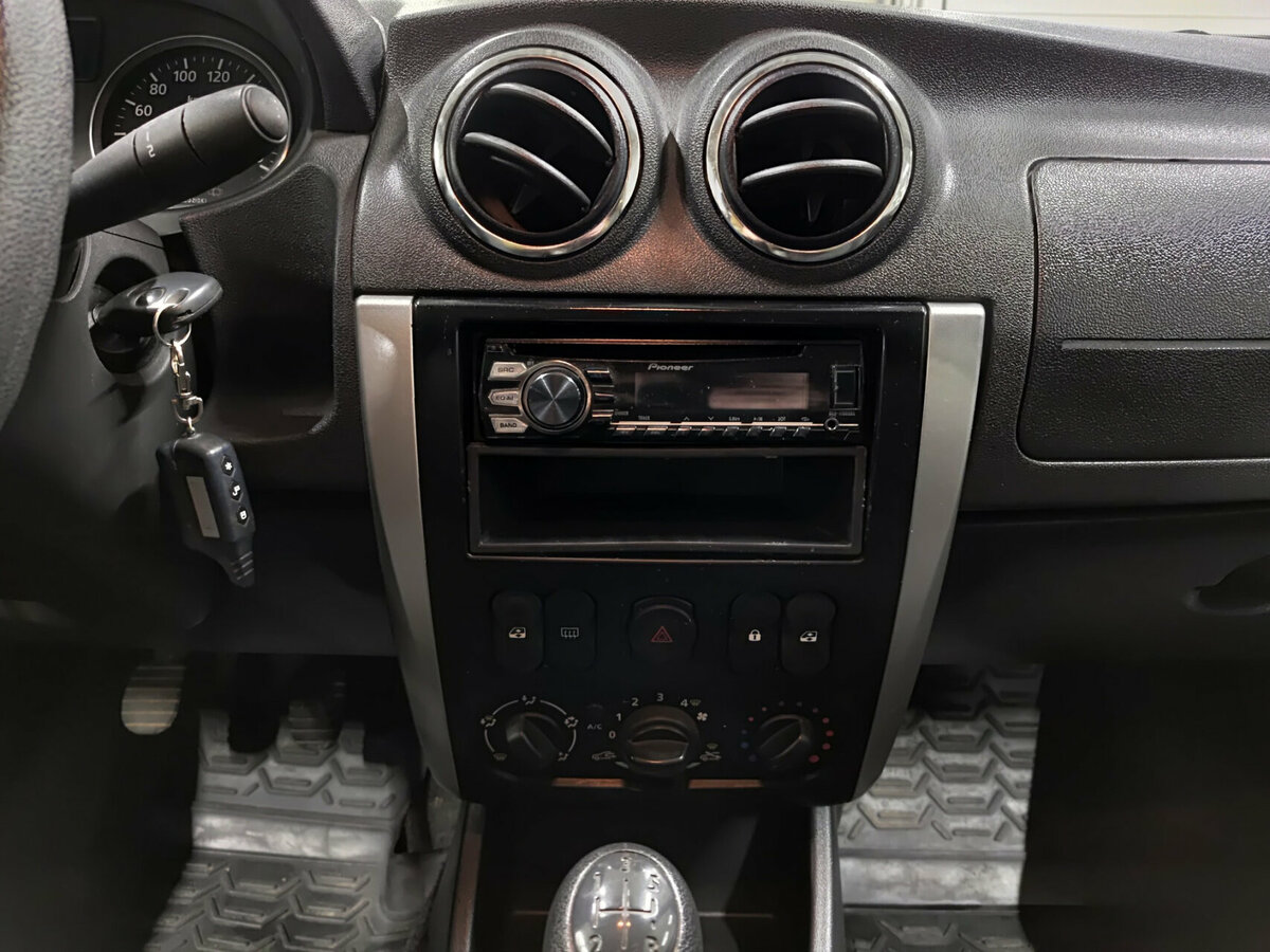 Nissan Almera 2015 года с пробегом. Фото: #13