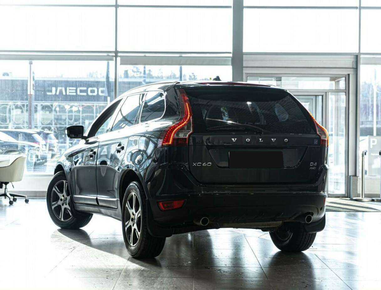 Volvo XC60 2012 года с пробегом. Фото: #3