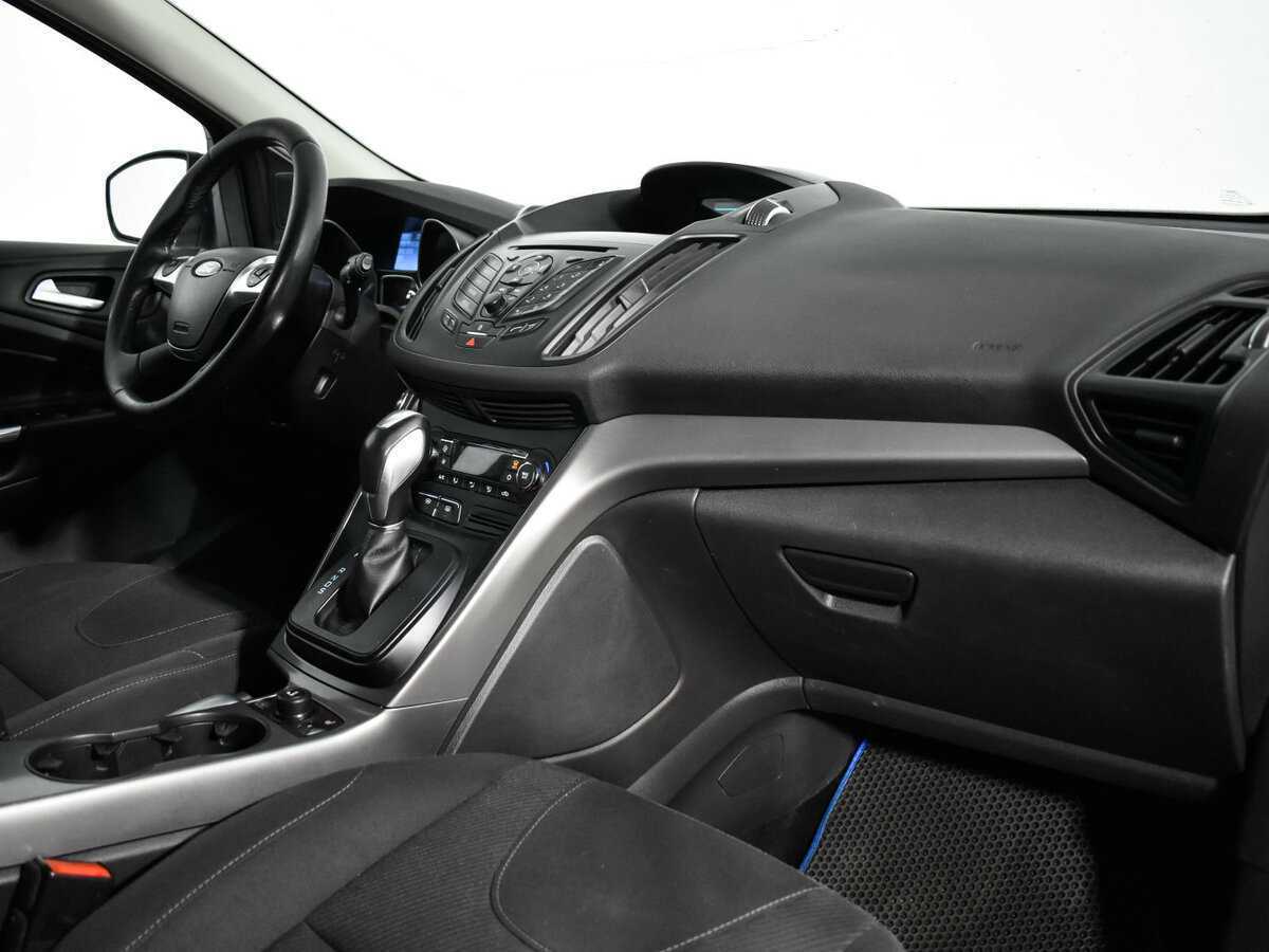 Ford Kuga 2015 года с пробегом. Фото: #8