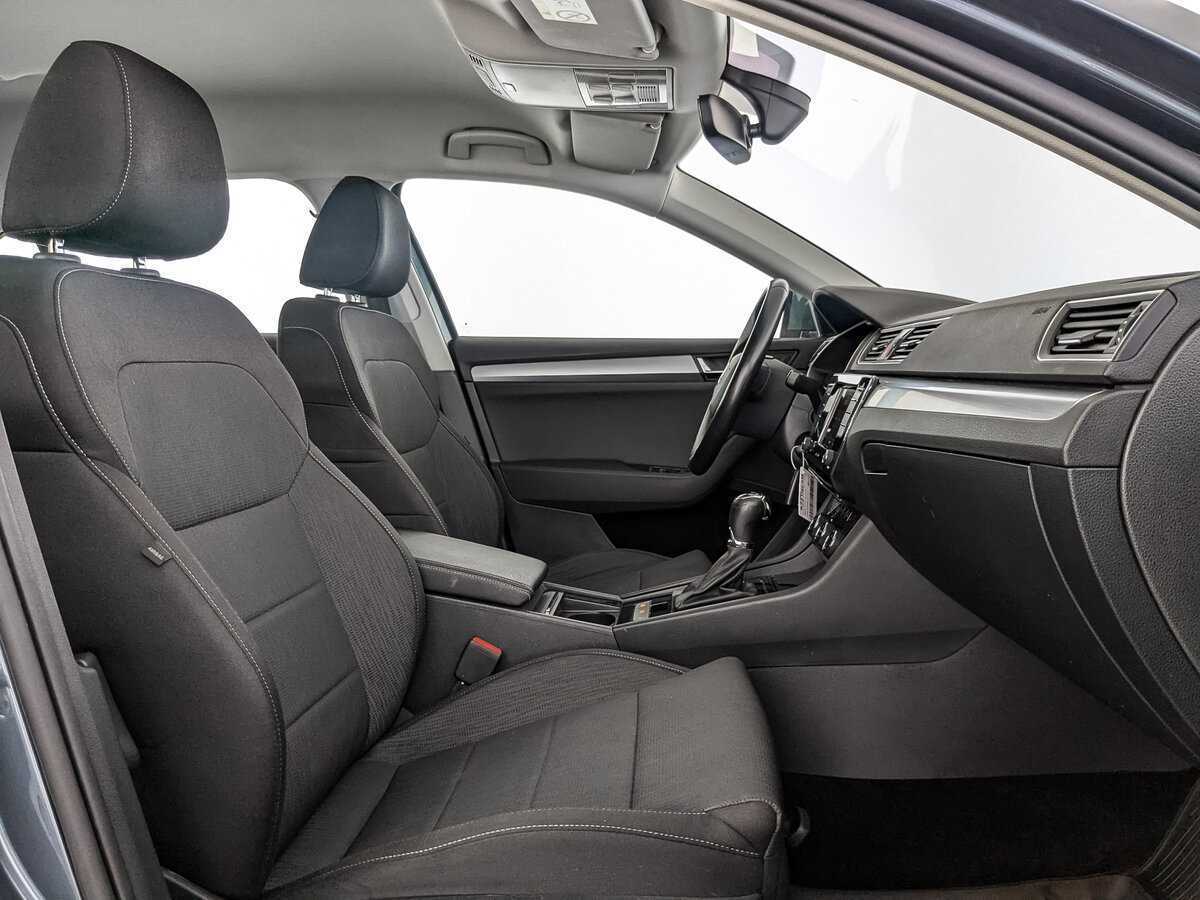 Skoda Superb 2019 года с пробегом. Фото: #22