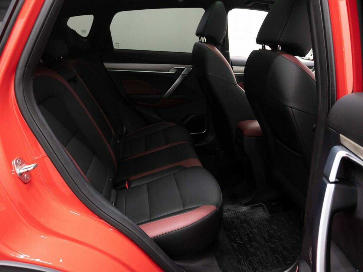 Geely Coolray 2023 года с пробегом. Фото: #9