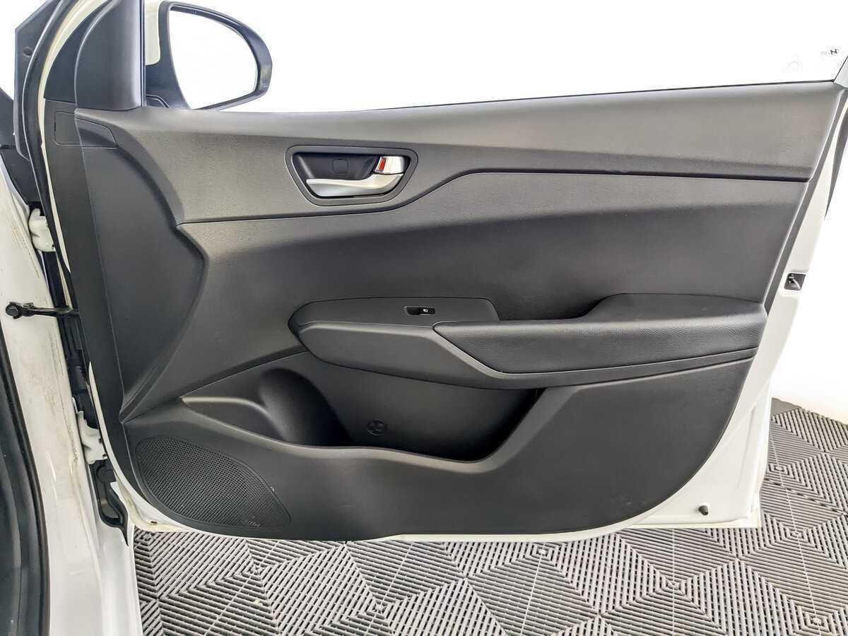 Hyundai Solaris 2020 года с пробегом. Фото: #18