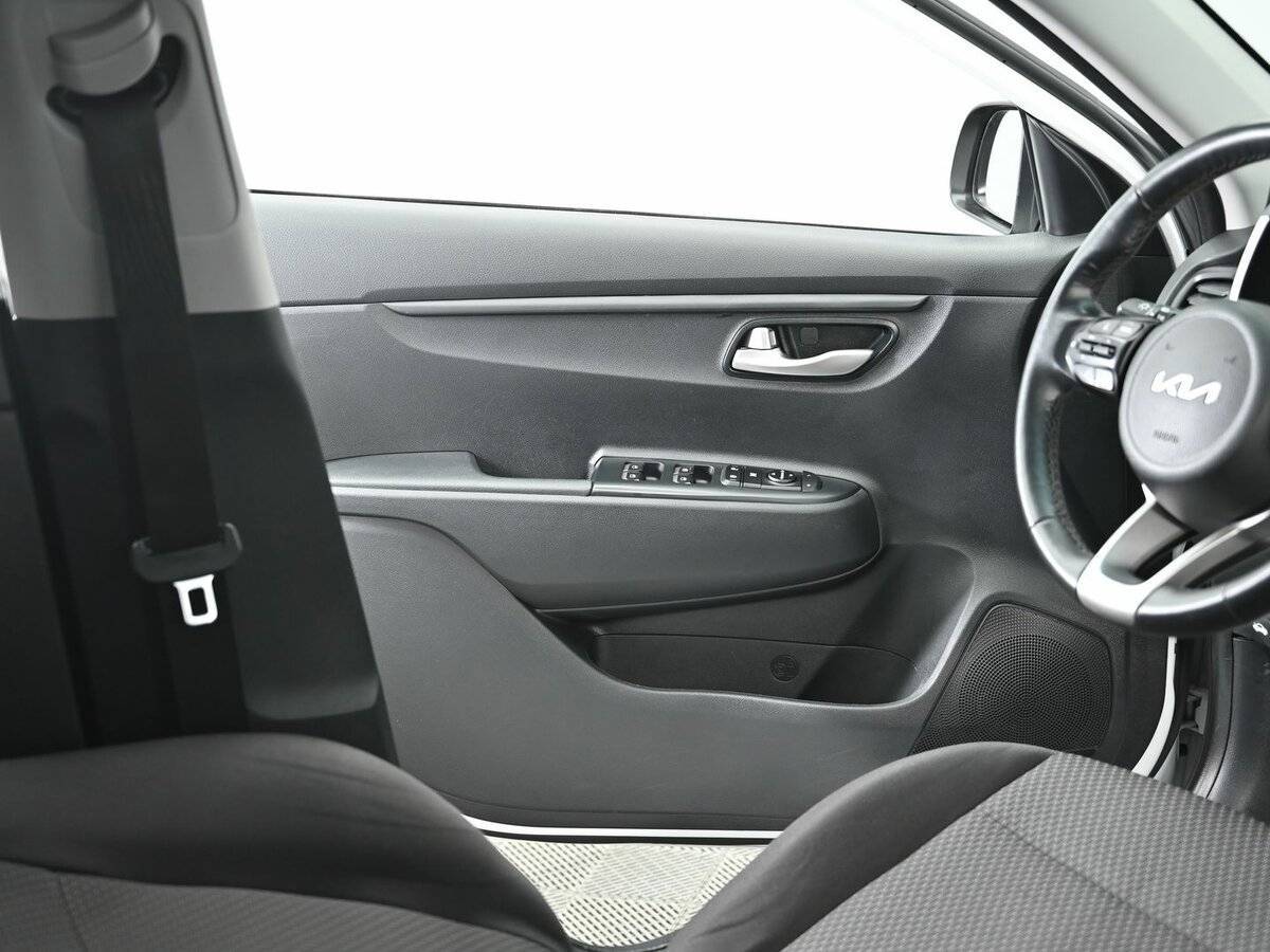 Kia Rio 2022 года с пробегом. Фото: #5
