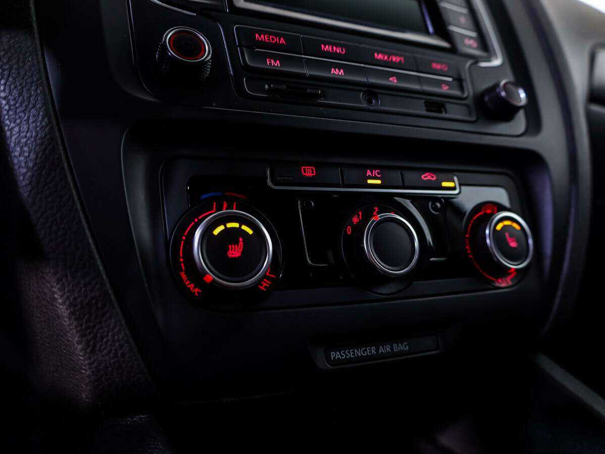 Volkswagen Jetta 2014 года с пробегом. Фото: #12