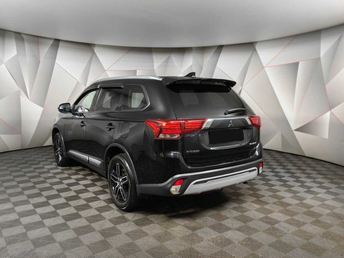 Mitsubishi Outlander 2019 года с пробегом. Фото: #3