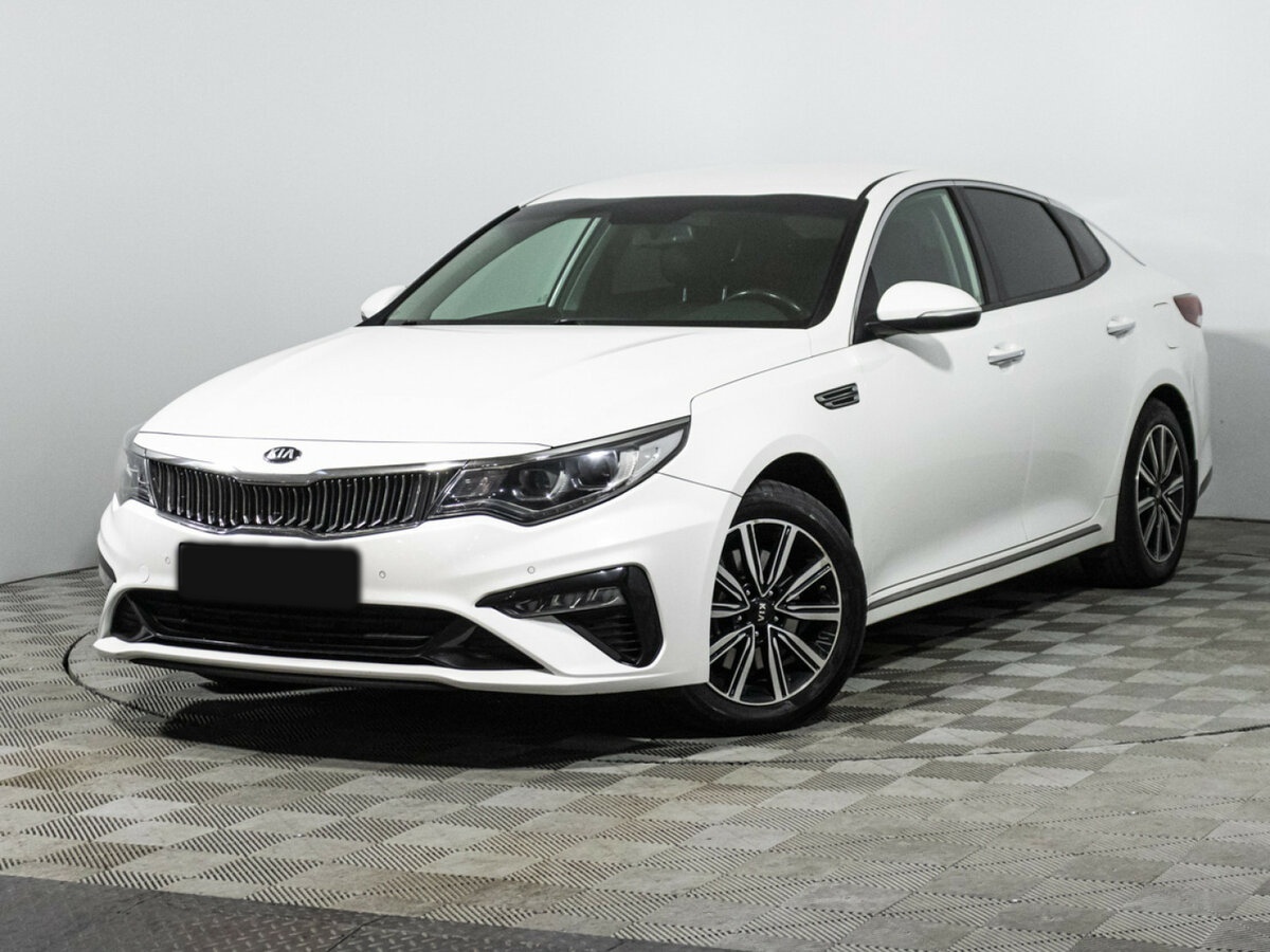 Kia Optima 2018 года с пробегом. Посмотреть фото