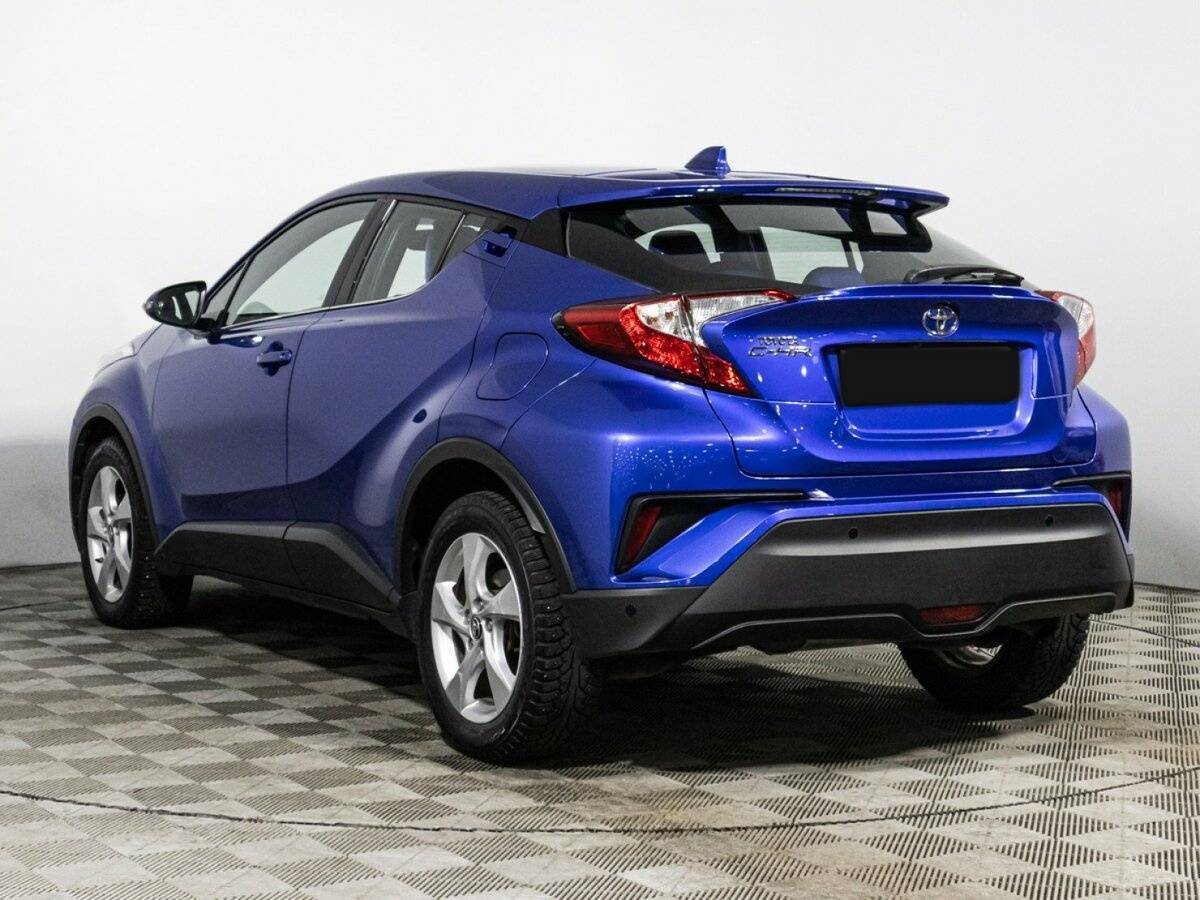 Toyota C-HR 2019 года с пробегом. Фото: #6