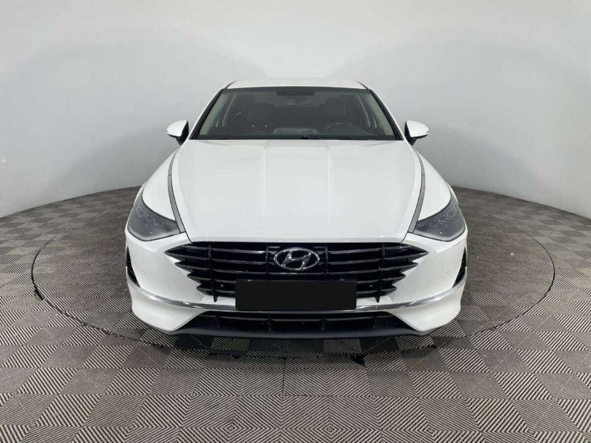 Hyundai Sonata 2019 года с пробегом. Фото: #1