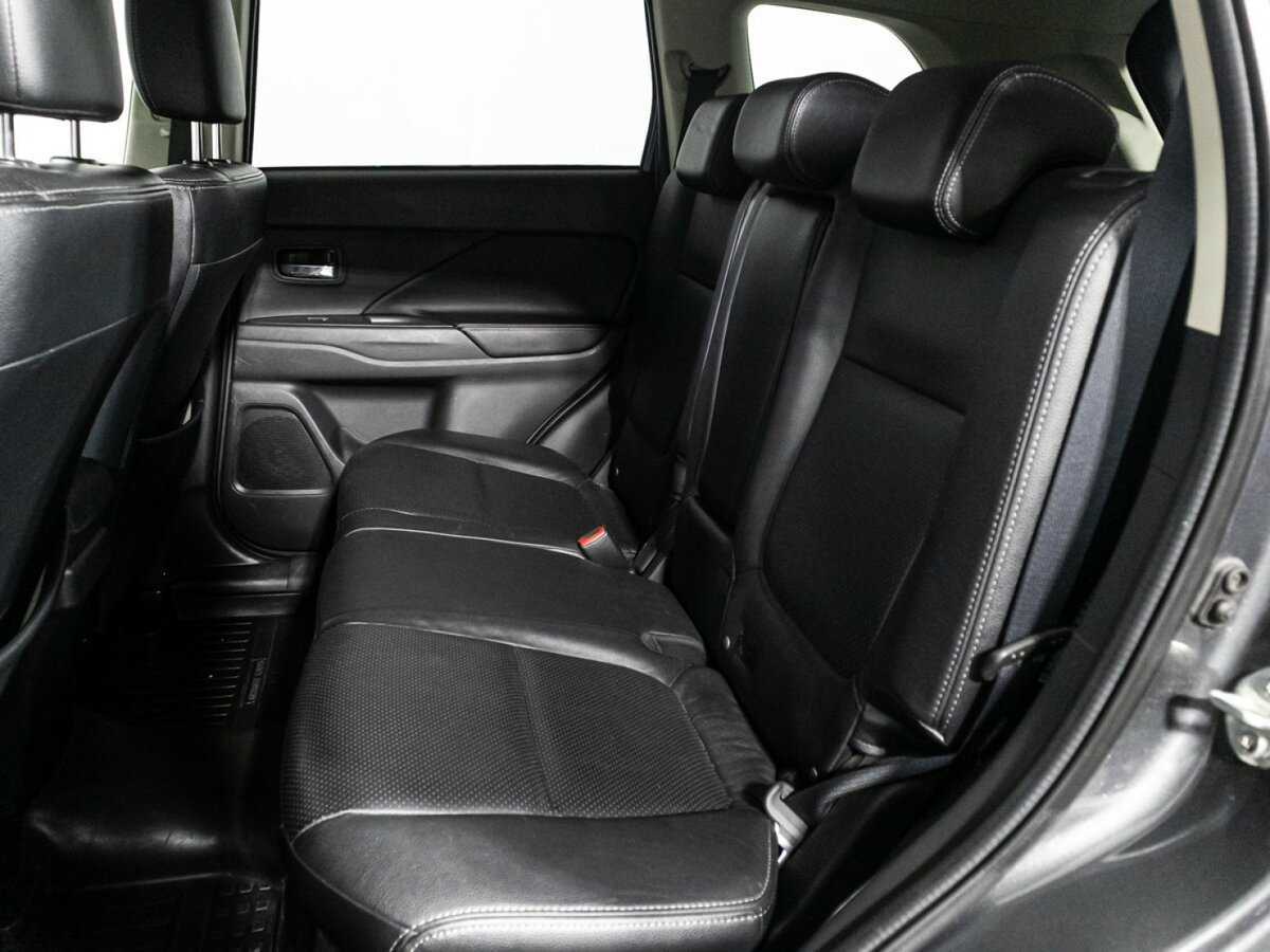 Mitsubishi Outlander 2015 года с пробегом. Фото: #9