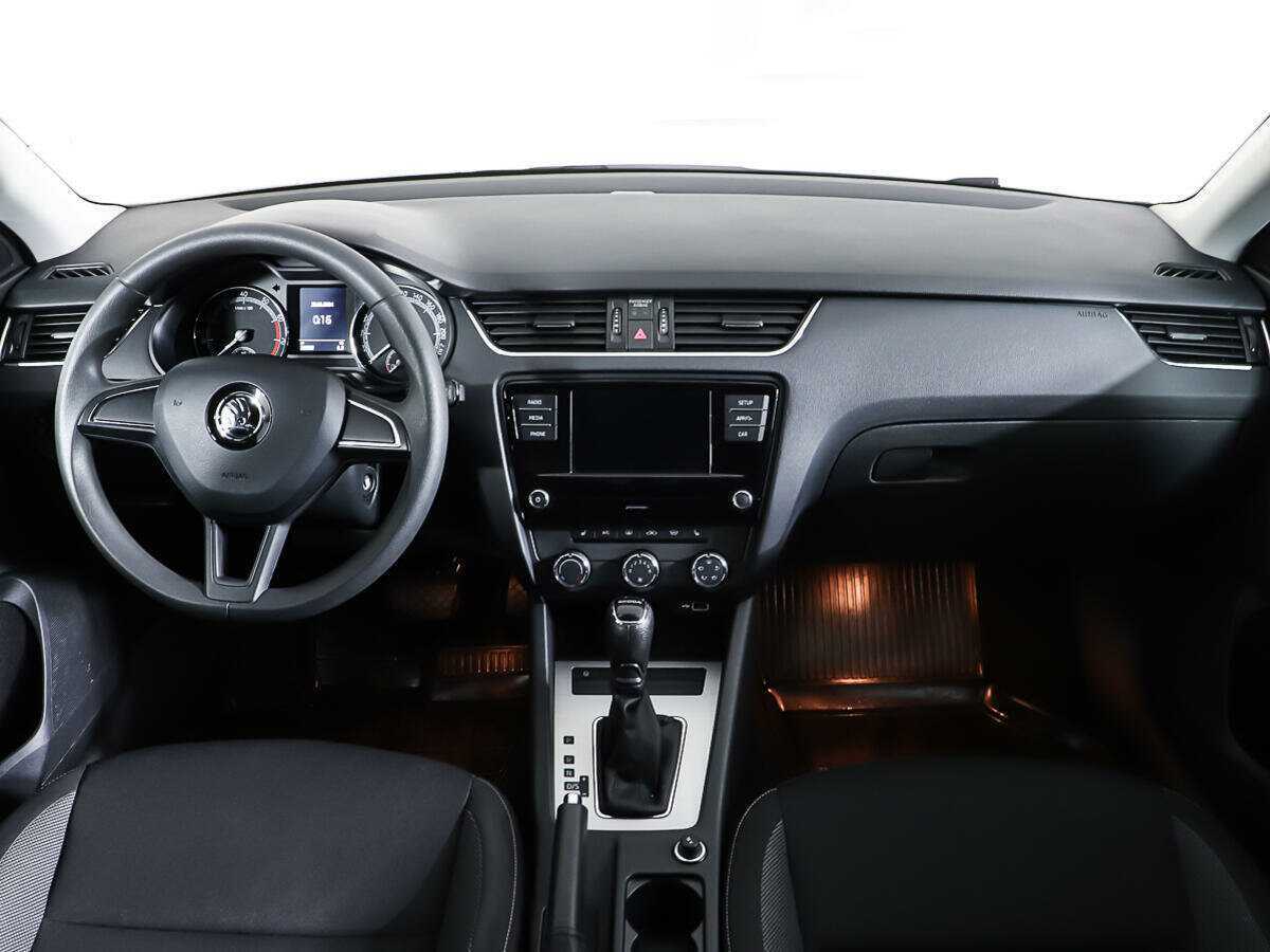 Skoda Octavia 2018 года с пробегом. Фото: #10