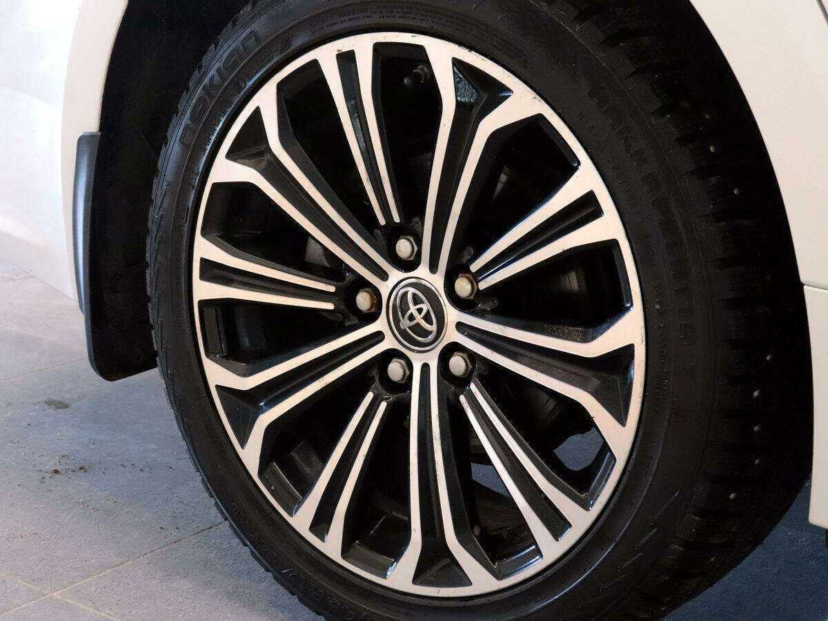 Toyota Corolla 2019 года с пробегом. Фото: #20