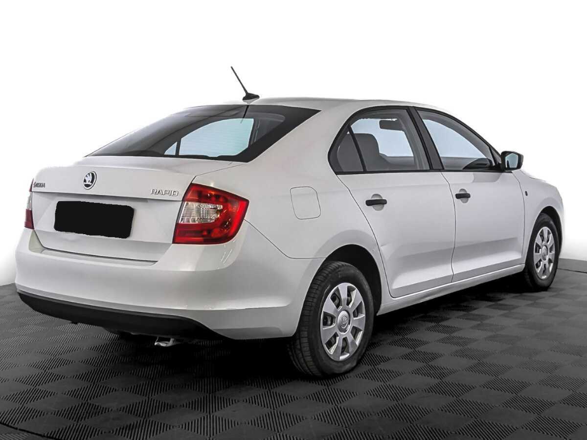 Skoda Rapid 2017 года с пробегом. Фото: #4