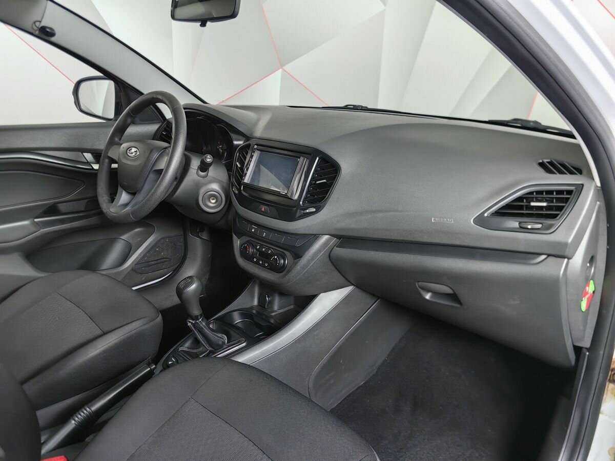 Lada (ВАЗ) Vesta 2018 года с пробегом. Фото: #7