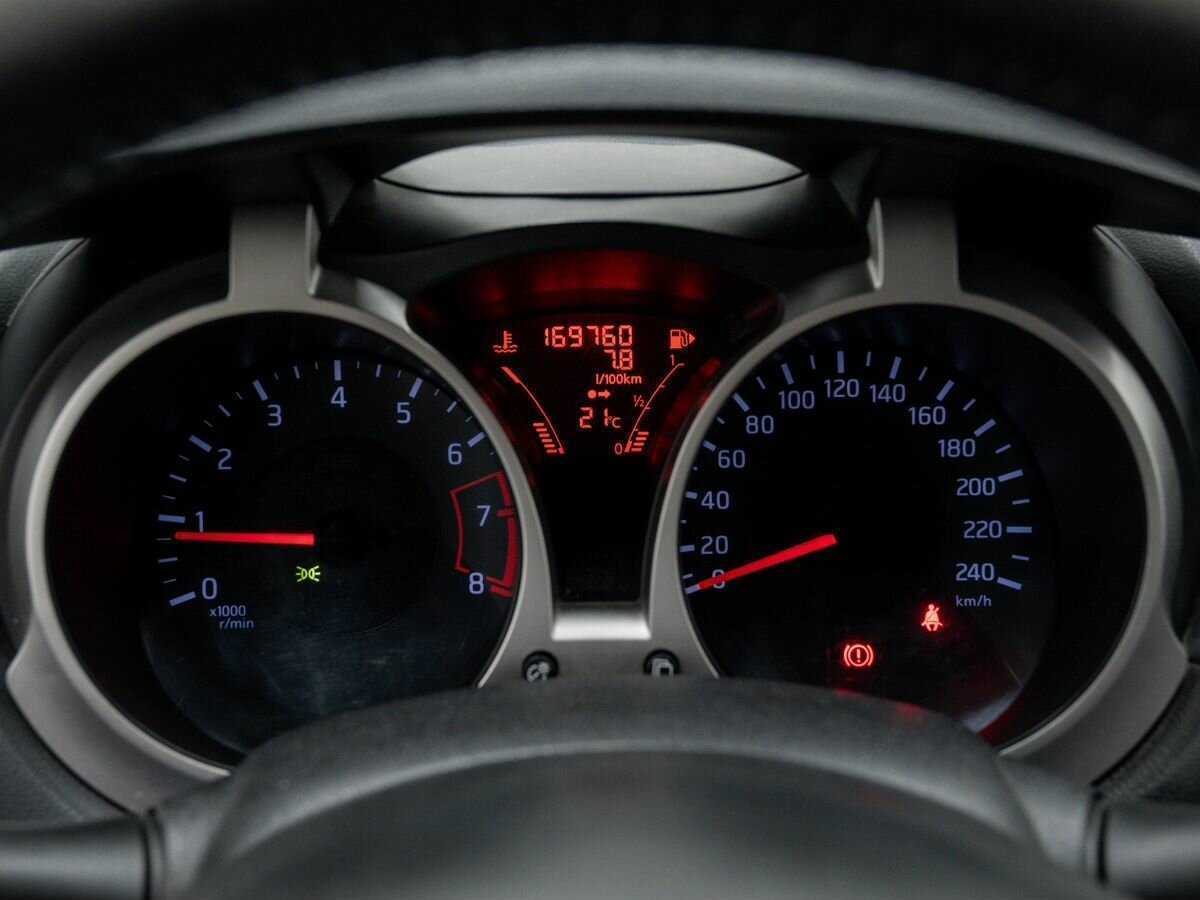 Nissan Juke 2012 года с пробегом. Фото: #21