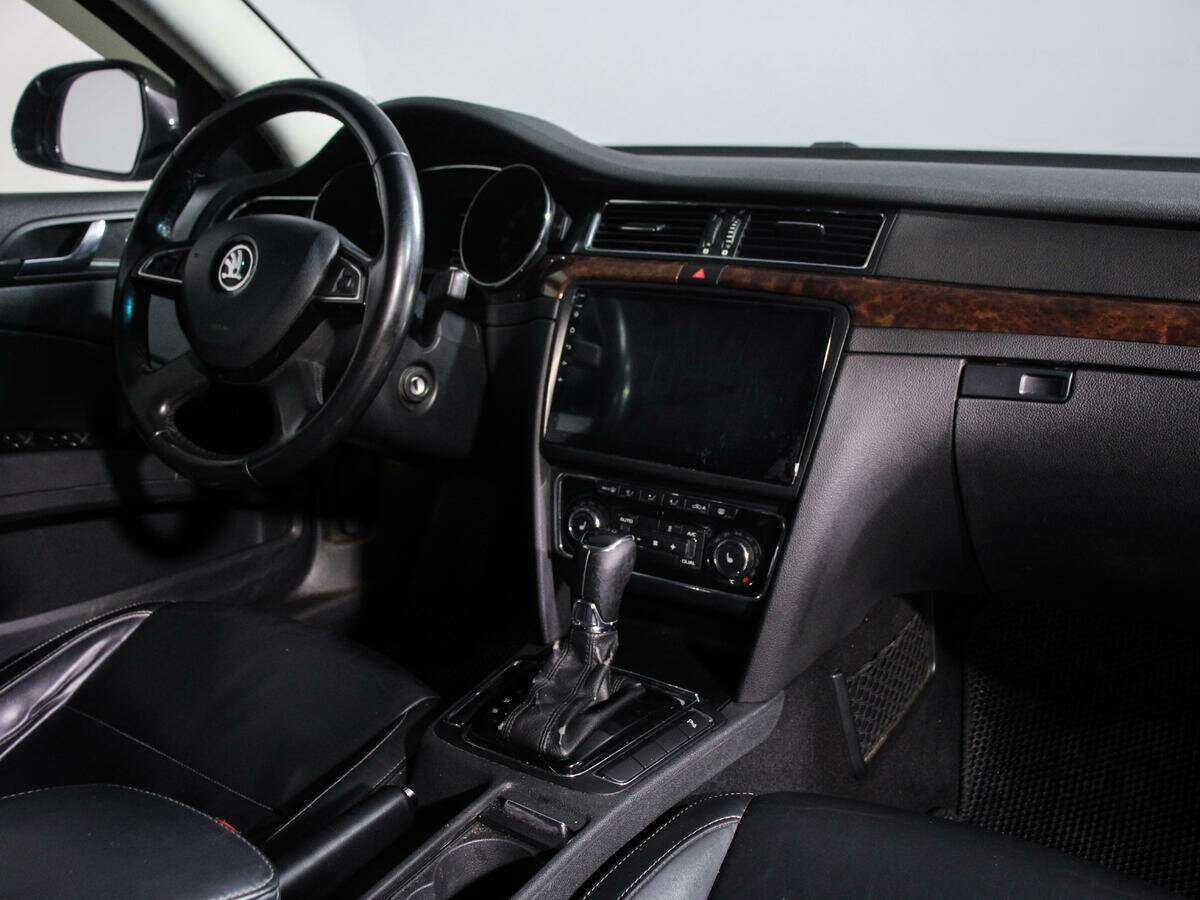 Skoda Superb 2014 года с пробегом. Фото: #7