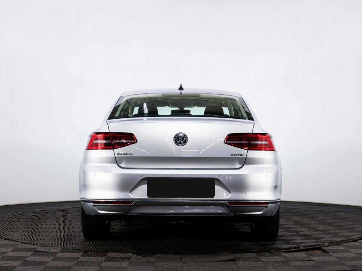 Volkswagen Passat 2017 года с пробегом. Фото: #4