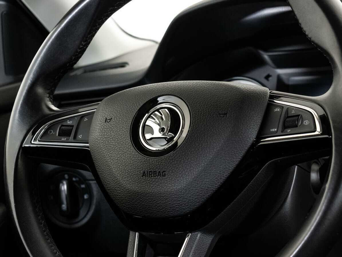 Skoda Octavia 2019 года с пробегом. Фото: #10