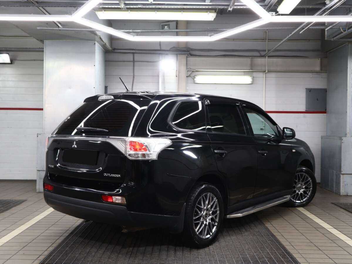Mitsubishi Outlander 2013 года с пробегом. Фото: #1