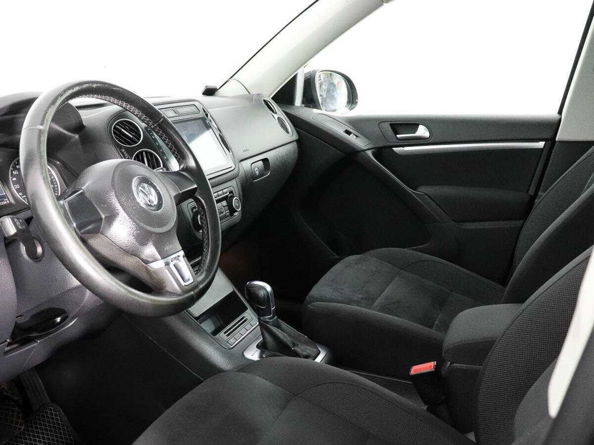 Volkswagen Tiguan 2012 года с пробегом. Фото: #9