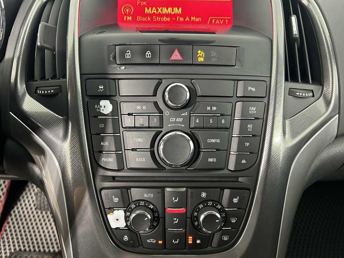 Opel Astra 2012 года с пробегом. Фото: #11