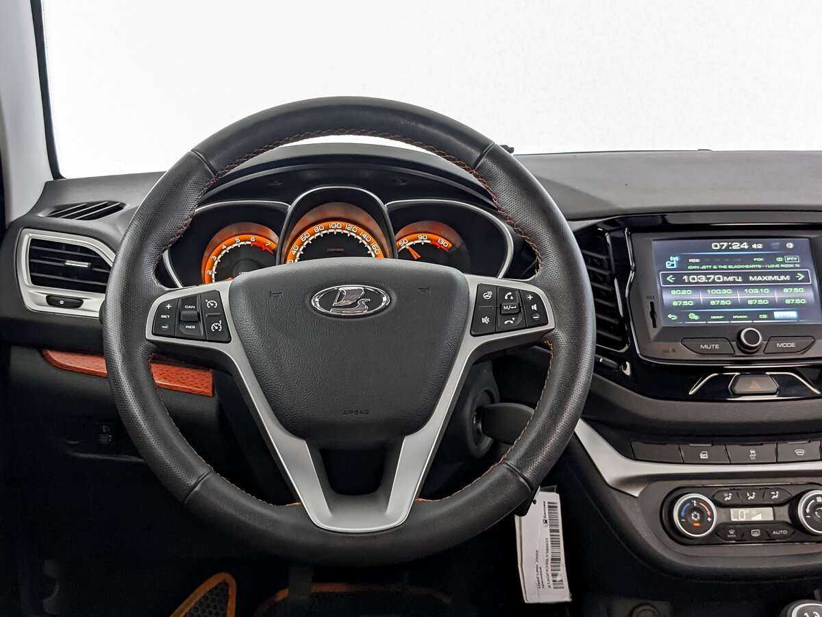 Lada (ВАЗ) Vesta 2019 года с пробегом. Фото: #17