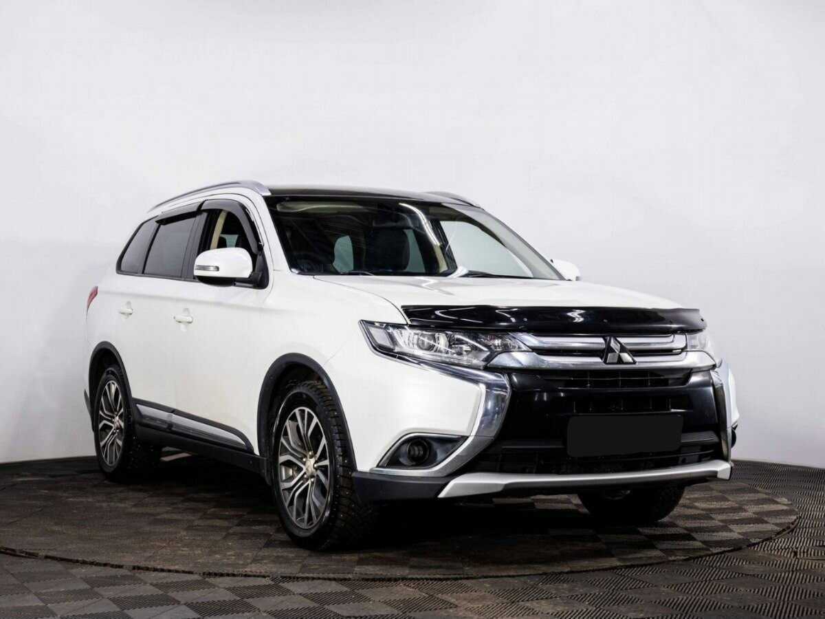 Mitsubishi Outlander 2015 года с пробегом. Фото: #2