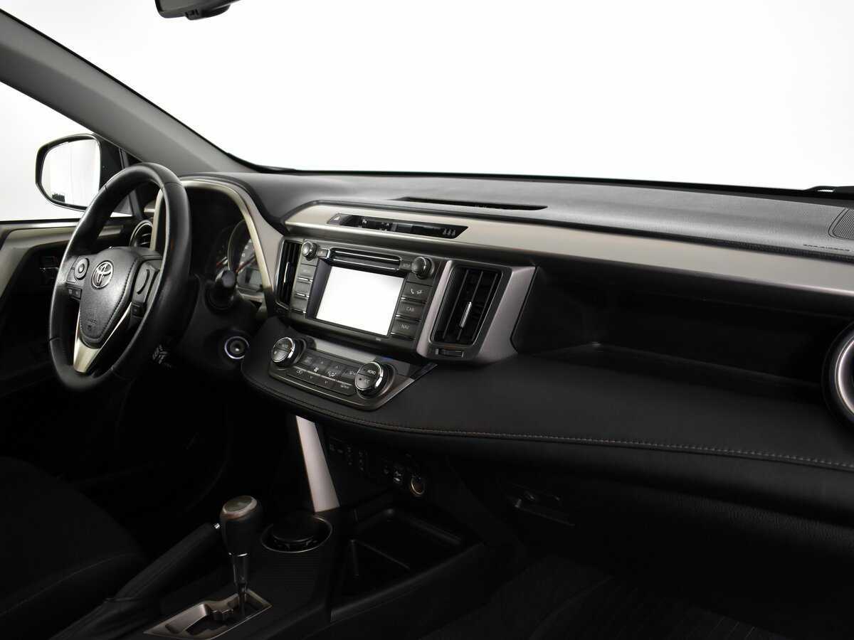Toyota RAV4 2014 года с пробегом. Фото: #11