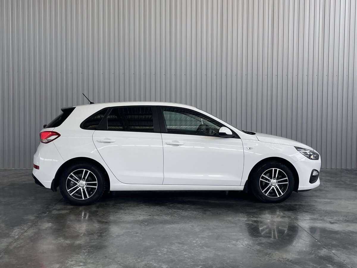 Hyundai i30 2022 года с пробегом. Фото: #3