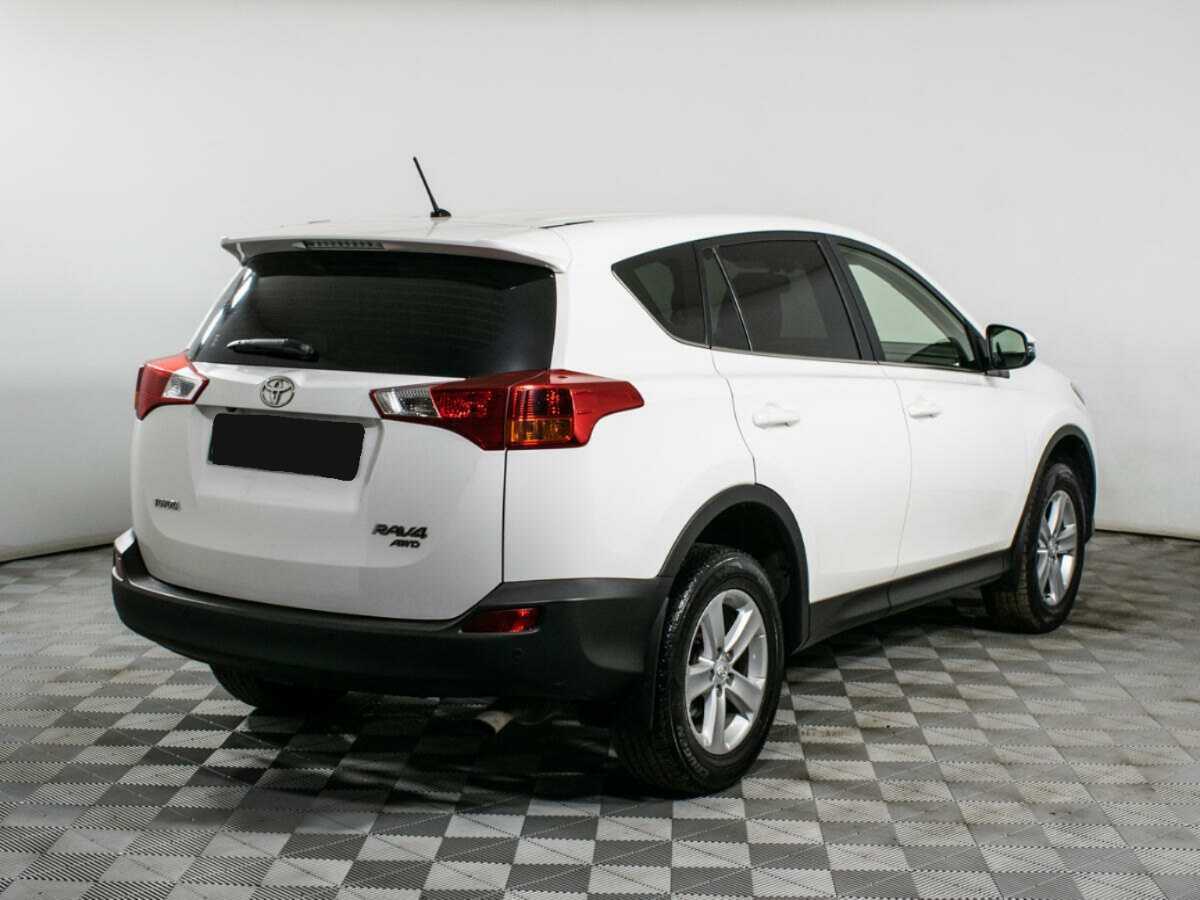 Toyota RAV4 2013 года с пробегом. Фото: #3