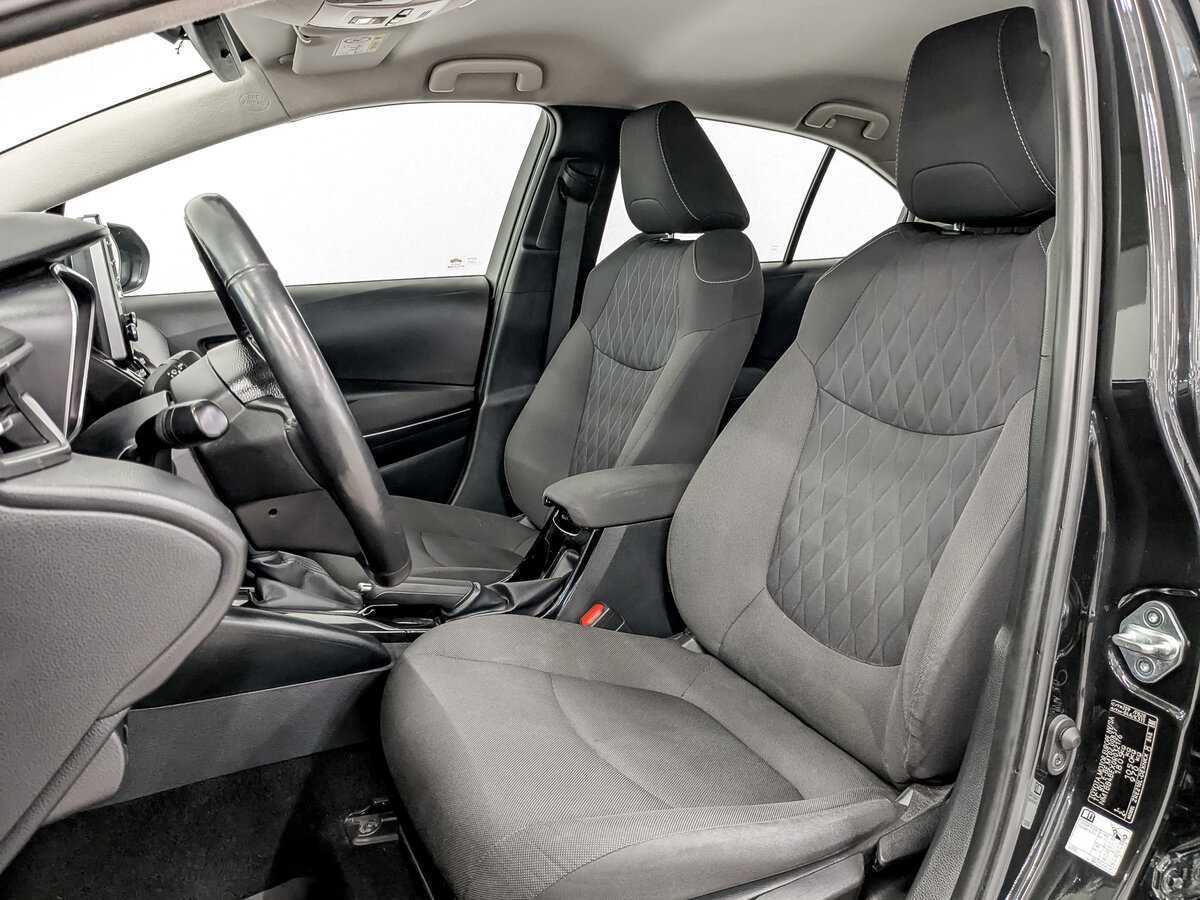 Toyota Corolla 2019 года с пробегом. Фото: #18