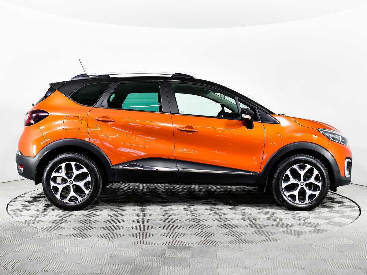 Renault Kaptur 2017 года с пробегом. Фото: #3