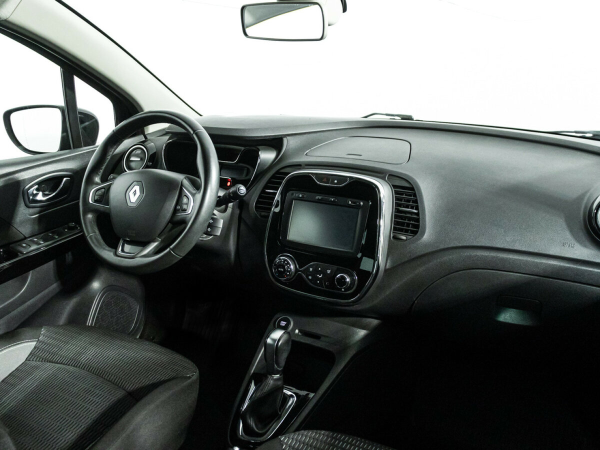 Renault Kaptur 2016 года с пробегом. Фото: #8