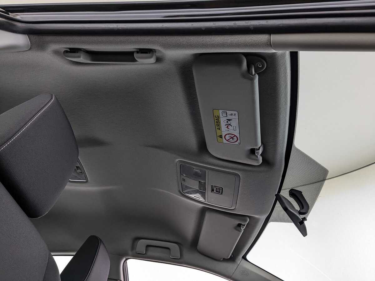 Toyota Corolla 2017 года с пробегом. Фото: #21