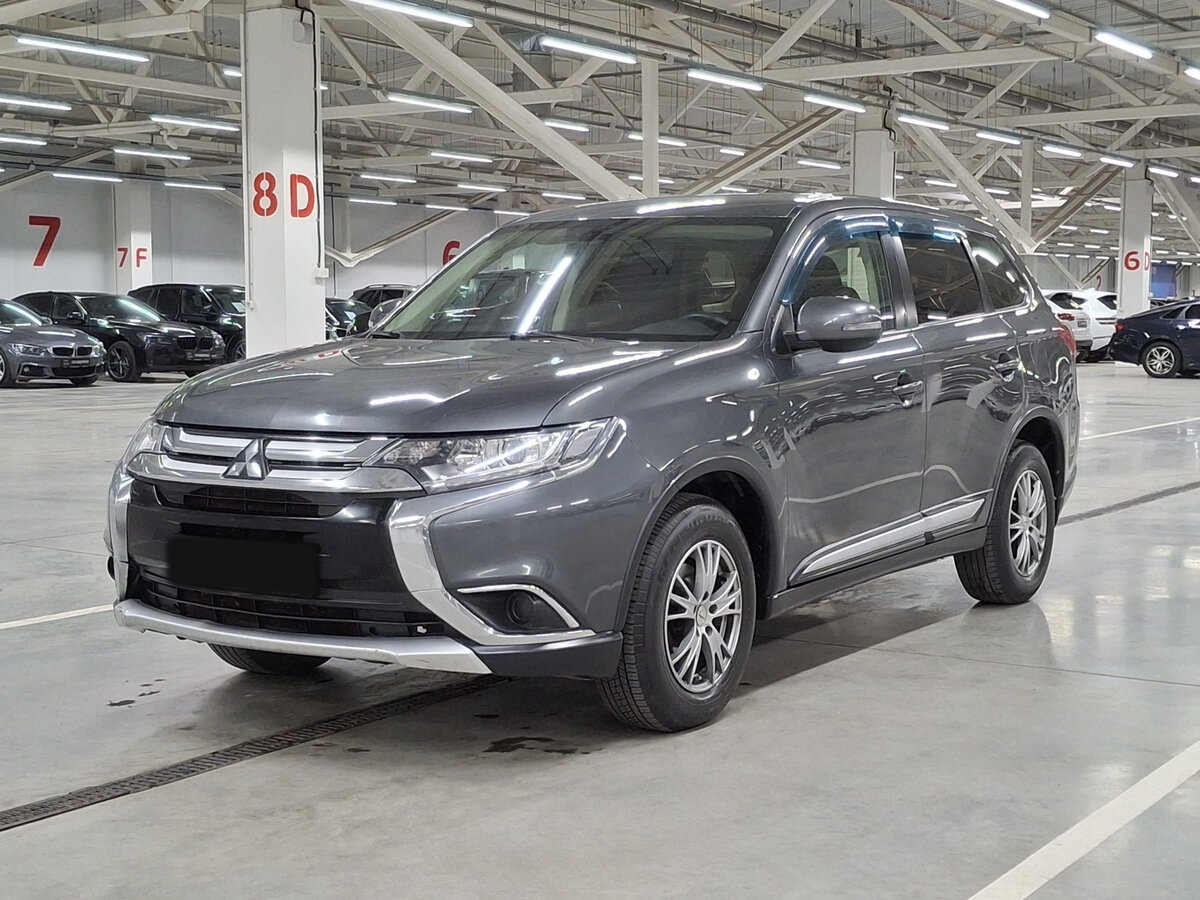Mitsubishi Outlander 2015 года с пробегом. Посмотреть фото