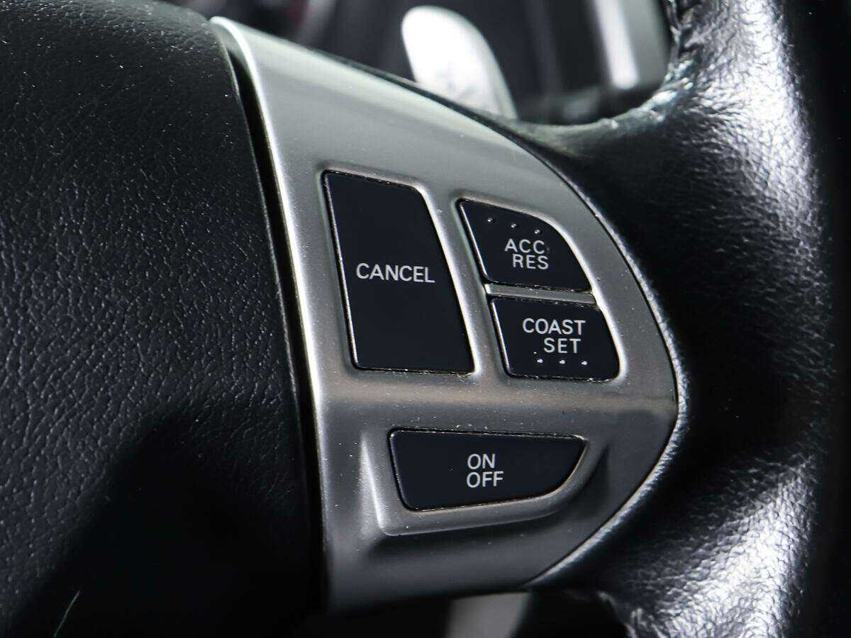 Mitsubishi Pajero Sport 2014 года с пробегом. Фото: #16