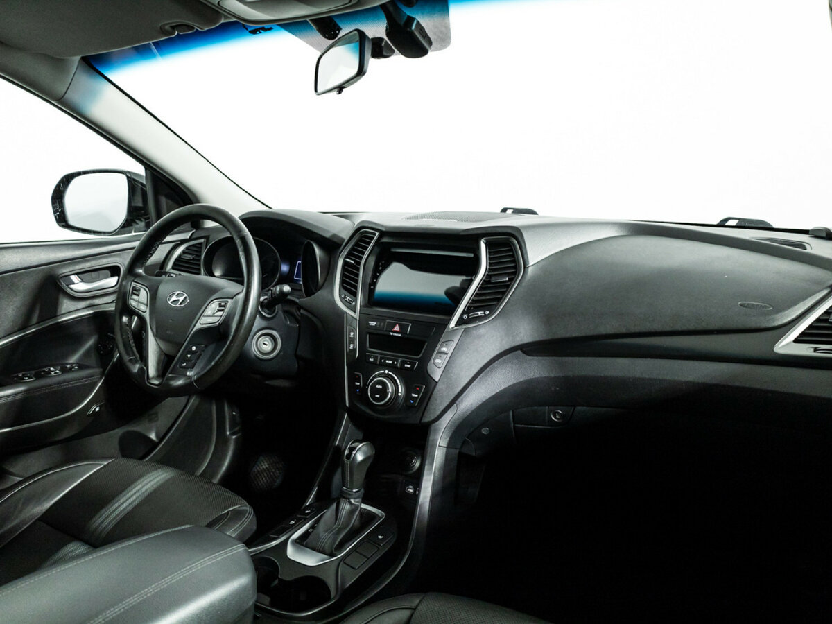 Hyundai Santa Fe 2017 года с пробегом. Фото: #6