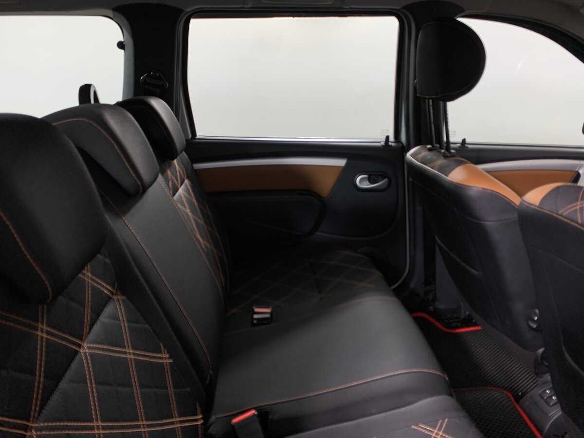 Lada (ВАЗ) Largus 2019 года с пробегом. Фото: #17