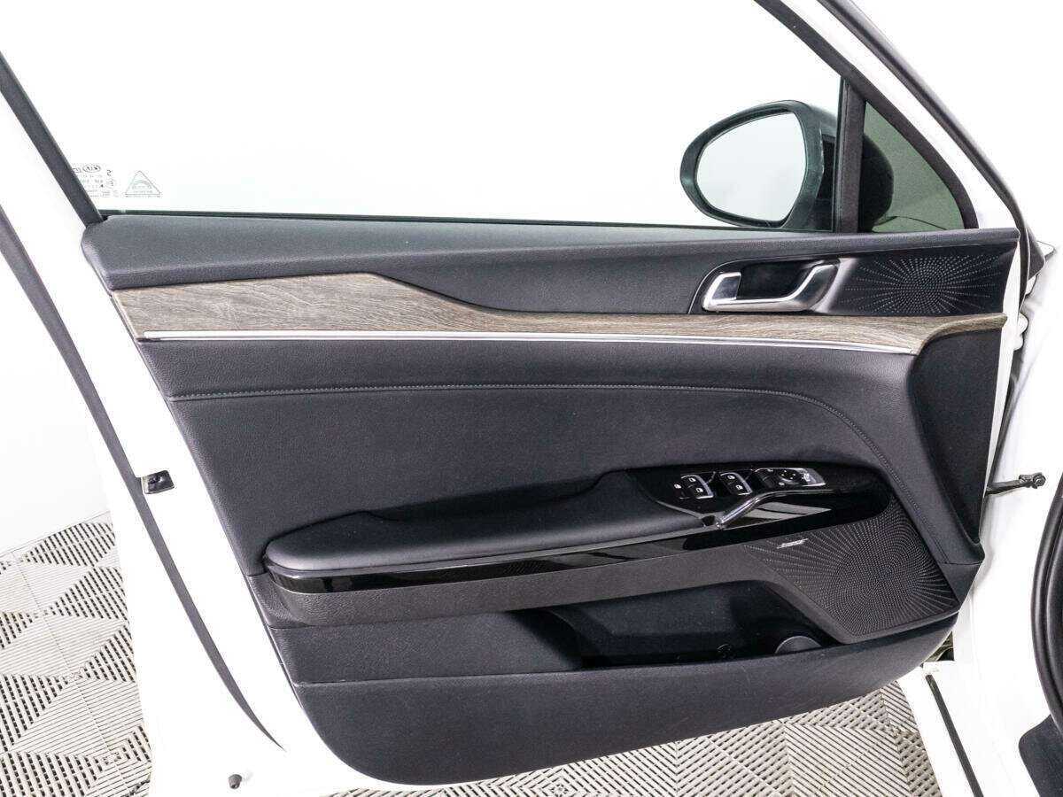 Kia K5 2021 года с пробегом. Фото: #22