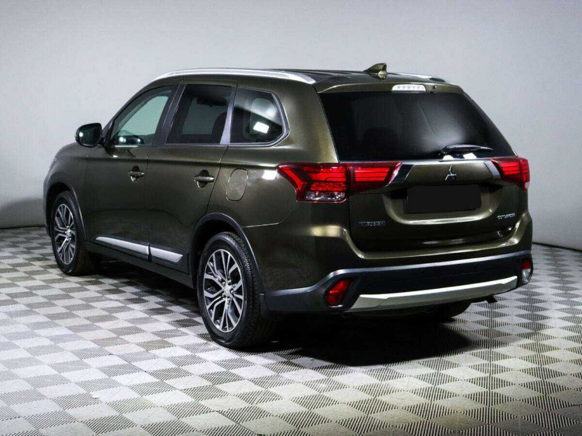 Mitsubishi Outlander 2018 года с пробегом. Фото: #6
